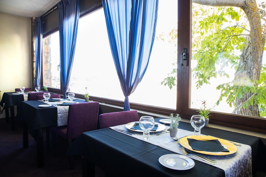 Hotel Cardamomo Sigueenza Carabias  ภายนอก รูปภาพ