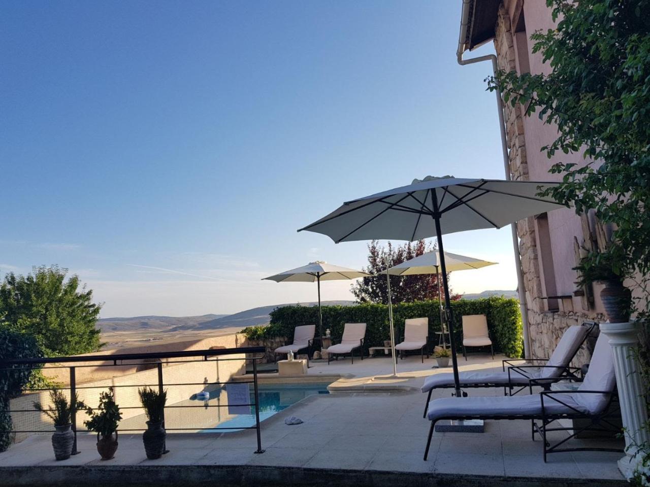 Hotel Cardamomo Sigueenza Carabias  ภายนอก รูปภาพ